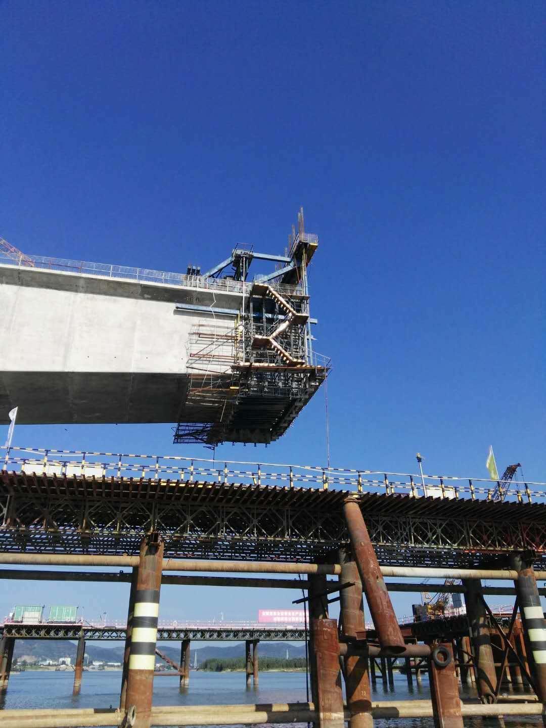 連續(xù)梁張拉、壓漿技術交底